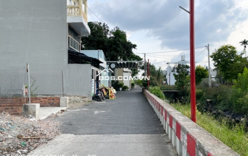 Bán đất Hẻm xe hơi thông, 4.1x27m, nở hậu, kế bên nhiều trường học (Mầm non -> Cao đẳng) / Ủy ban/ Chợ, thuận tiện kinh doanh, giá TL 4.75 tỷ.